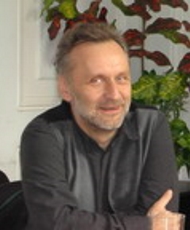 Prof. dr hab. Andrzej Żbikowski