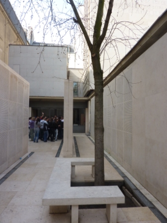 Zdjęcie nr 6 (6)
                                	                             Memorial de la Shoah
                            